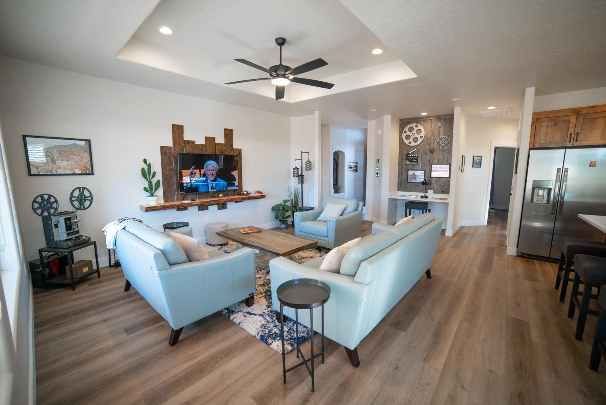 Hollywood Hangout - New West Properties Канаб Экстерьер фото